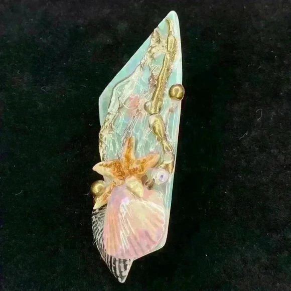 Custom One of a Kind Shell Pendant Broach - Picture 3 of 3